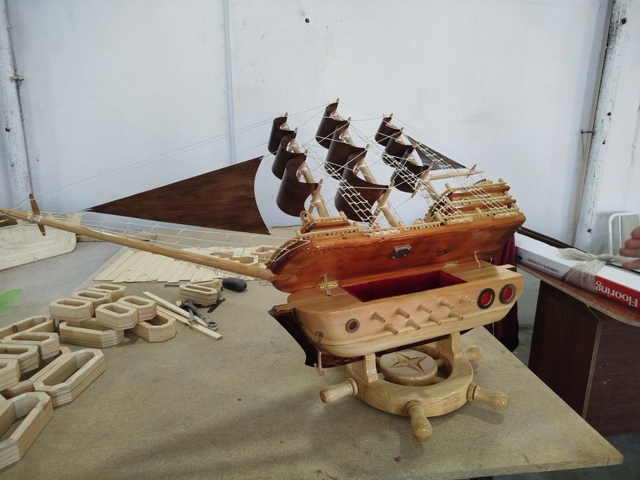 Корабль сундук  продаю срочно