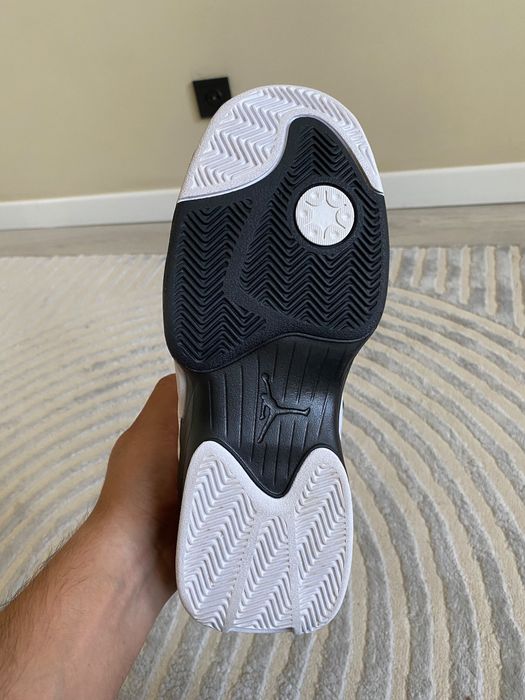 Кроссовки Jordan Max Aura 6