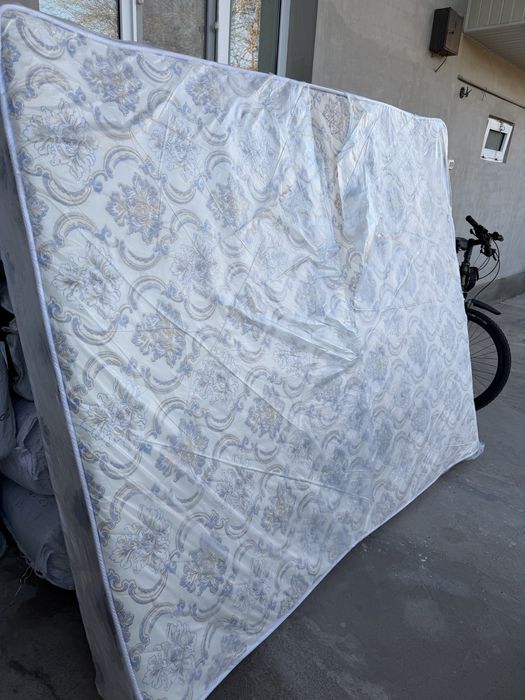 Ishlatilgan matras sotiladi