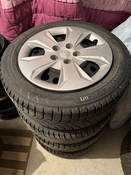 Киа,Хендай,Тойота комплект диски с штампы с зимней резиной 205/55 16