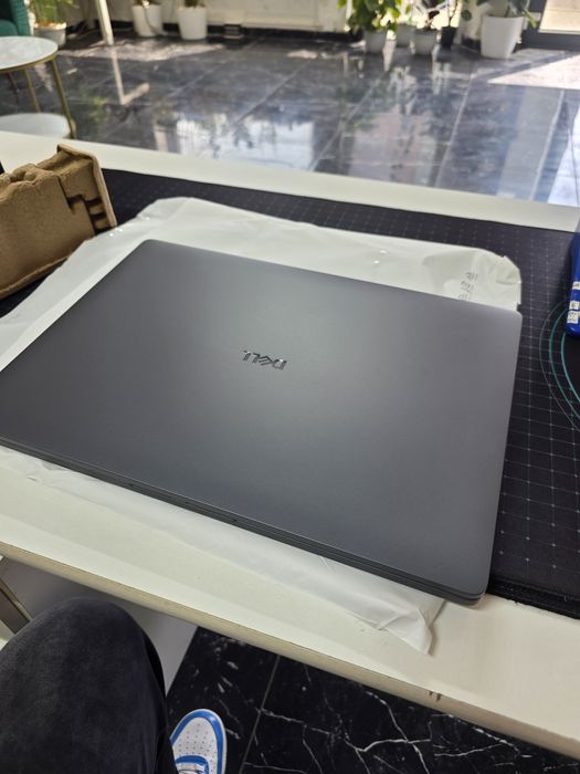 Laptop Dell Pro Max 16-1tb cu 64gb ram ultima generație!!