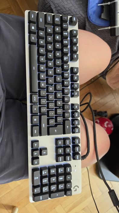 Клавиатура Logitech G413 и Logitech K270