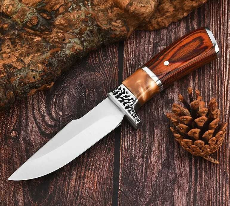 Cutit stil sârbesc, super ascuțit, cu garda prindere, teaca piele