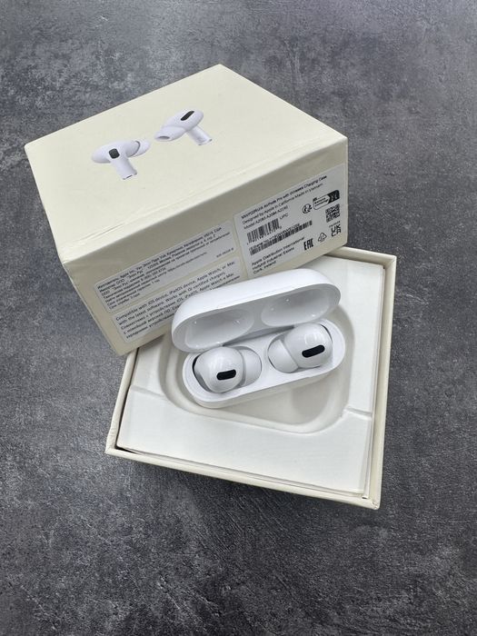 Apple AirPods Срочно продаю