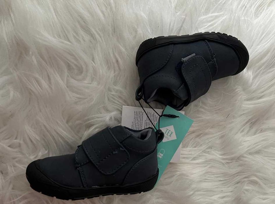 Ghetute bebe de piele cu arici, TEX, noi, marime 20