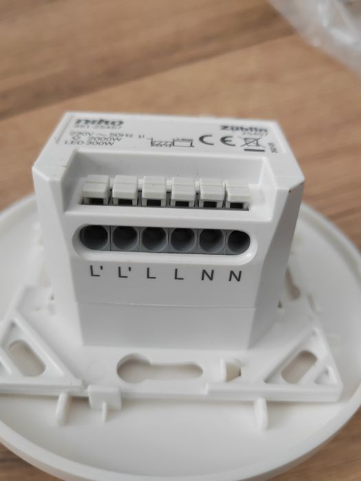 Senzor prezență 360° Züblin / Niko – NOU, 16 m, tavan – 7 bucăți