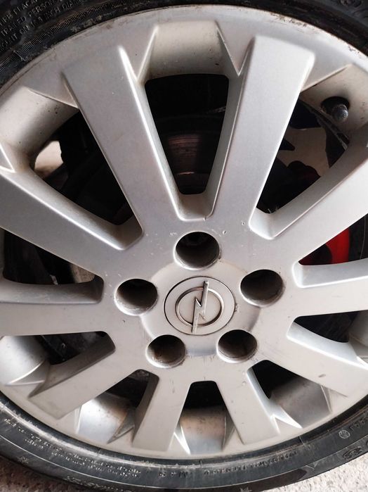 Schimb jante cu anvelope 205/55R16 , cu alte jante R15 .