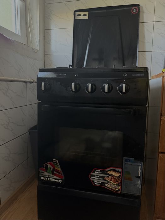 VÂND URGENT! Aragaz VORTEX VAG5050BK02K, 4 arzatoare, Gaz, L 50 cm, negru