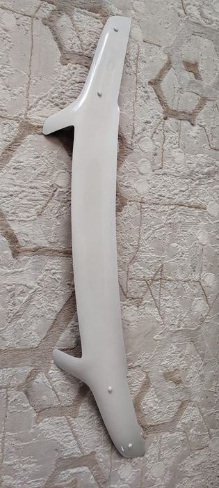 Продам дефлектор капота  (мухабойка)