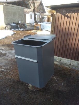 Мусорные контейнеры