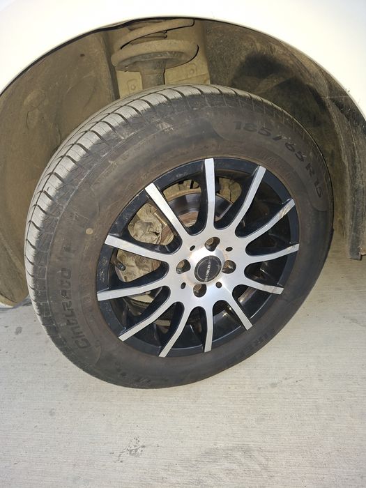 Anvelope Pirelli 185 65 15 vară