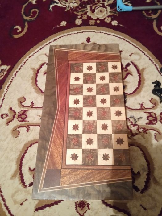 Продам шахматы состояние хорошее