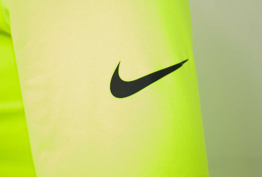Nike Pro оригинална дамска блуза с цип и дълъг ръкав за тренировки ярко жълто S нова
