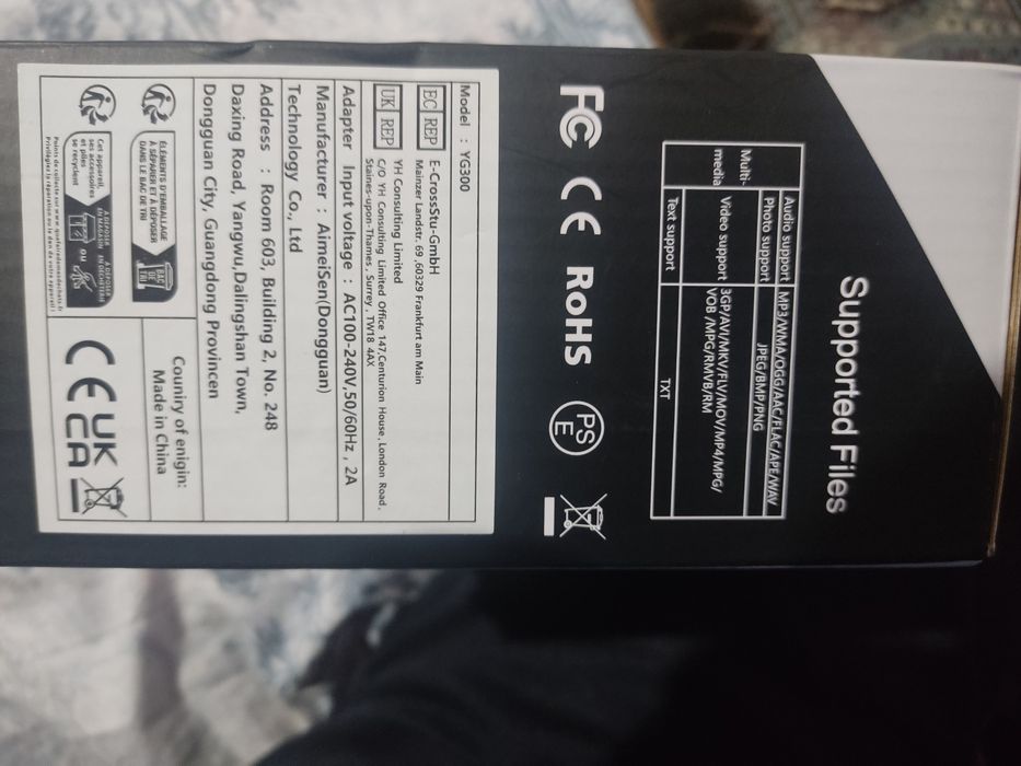 Продается новый проектор yg300