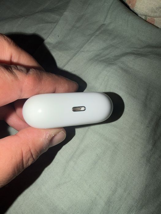 Air pods pro fuctioneaza impecabil