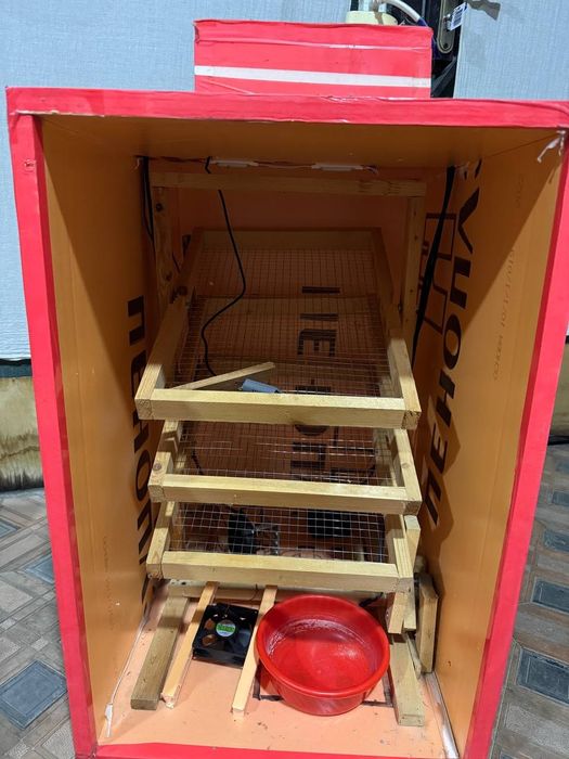 Инкубатор 200 та тухумга