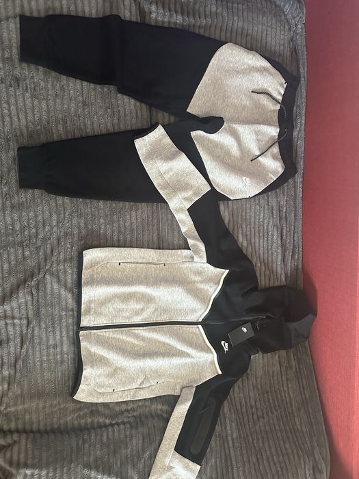 Vand Nike Tech Fleece