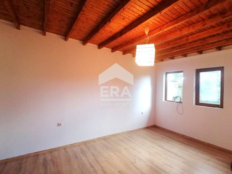 Едноетажна къща на 20км. от морето,  общ. Поморие