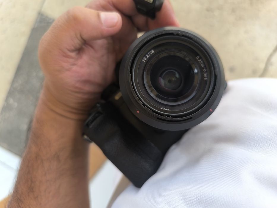 Sony alfa 4 sotiladi