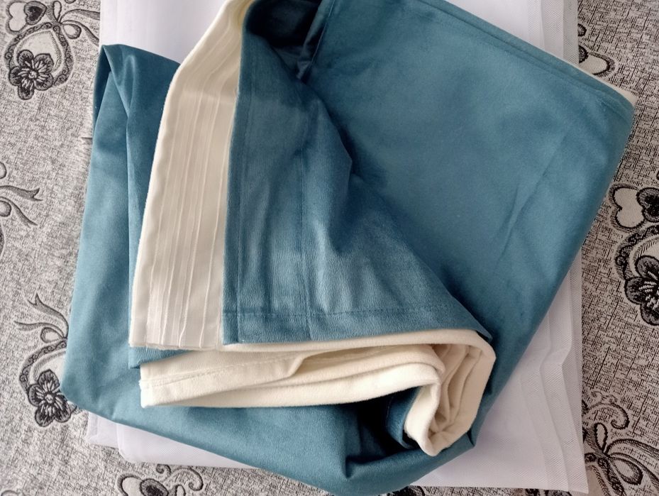 Продам шторы новые