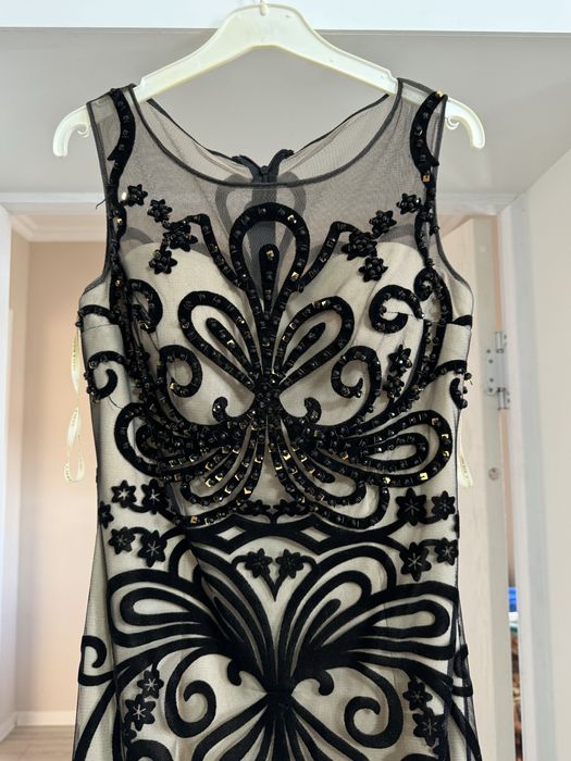 Платье вечернее.