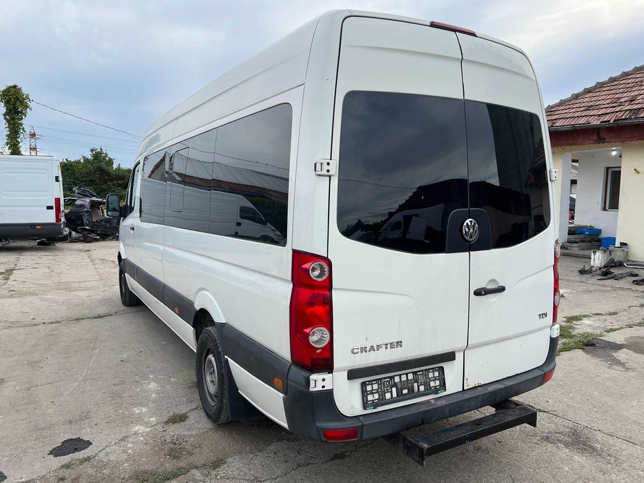 Dezmembrez Volkswagen CRAFTER 2.5 TDI 8+1 locuri 163 cp BJM EURO 4 2009