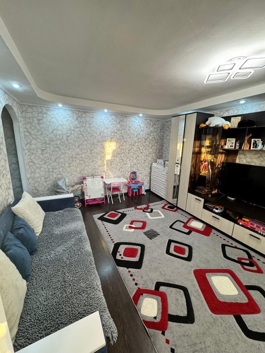 Продам 1 к р-н Черемушки 5/5