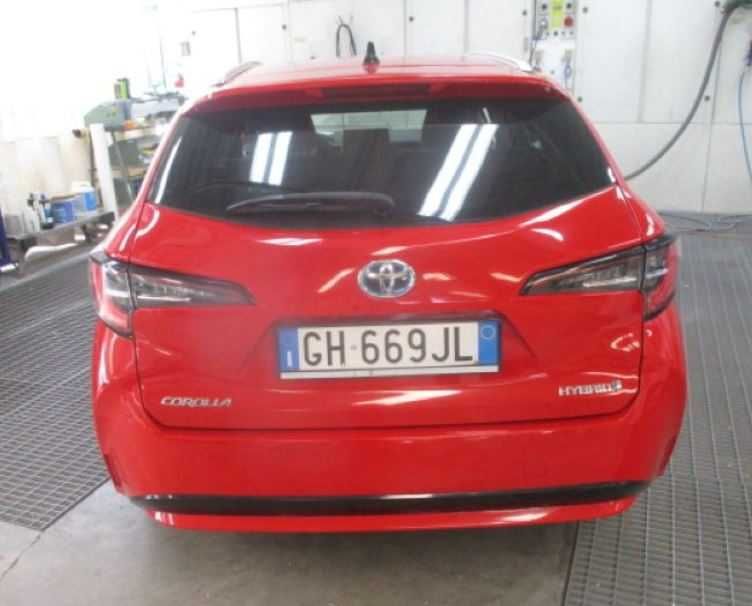 Toyota Corolla Hybrid 1.8 touring break 96000km Parcheaza Singura