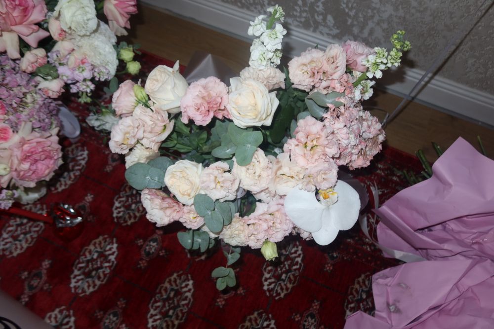 цветы в корзине