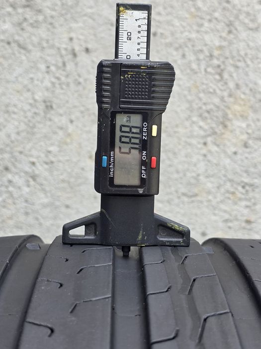 Vând două anvelope de vara continental  275 35 22 dot 0325