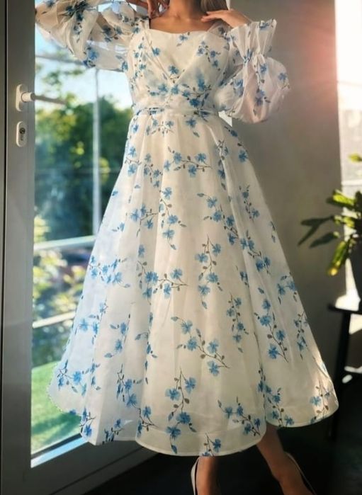 Продам платья нарядные