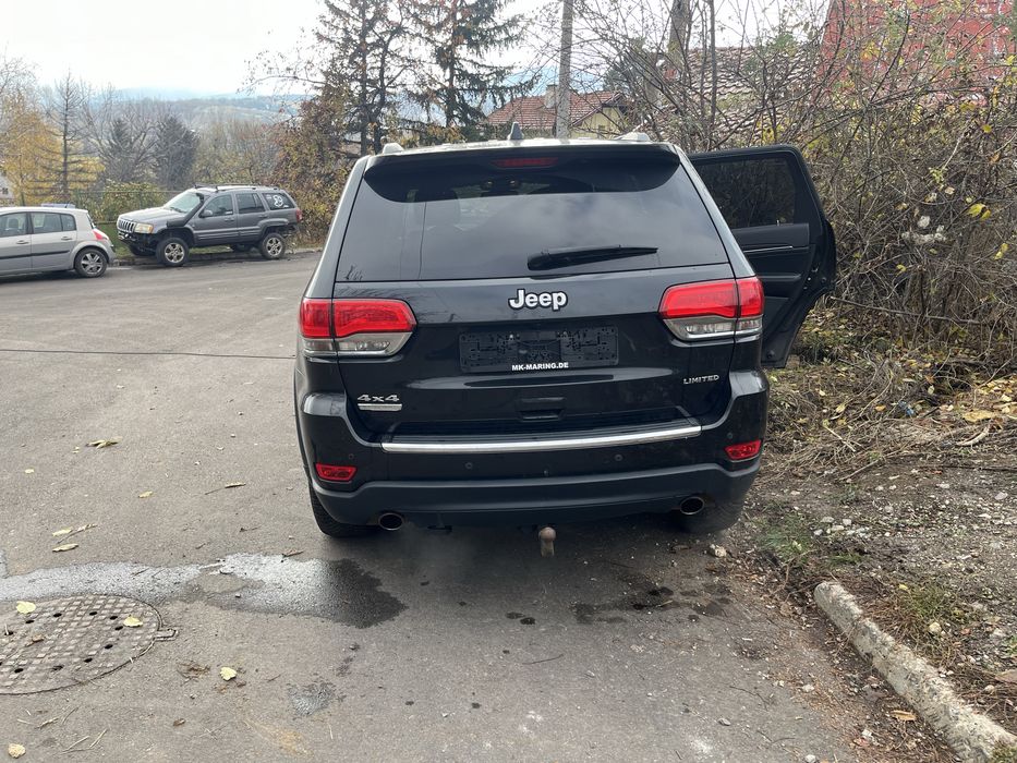 Продавам jeep grand cherokee wk2 3.0 на части