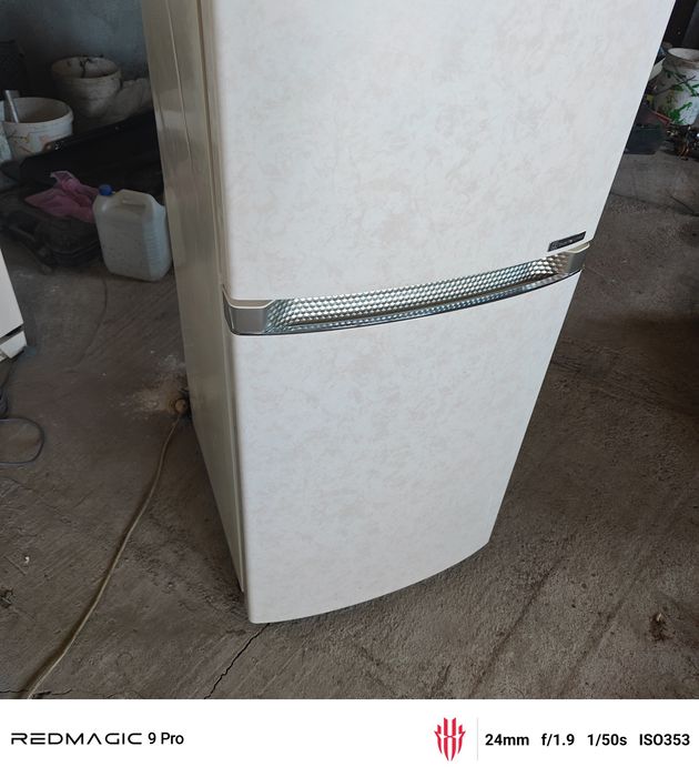 LG холодильник продам