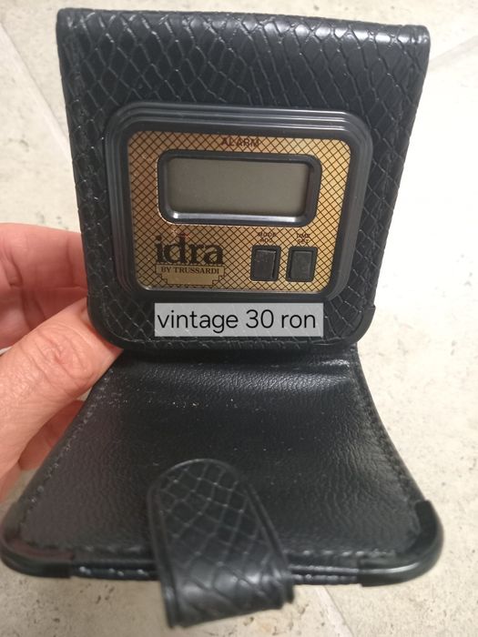 Radio  Aparat foto telefon vintage ceas