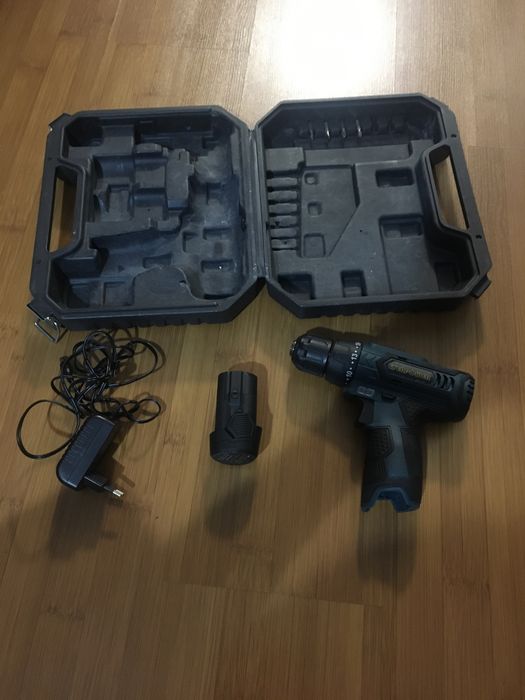 Bormasina cu acumulator