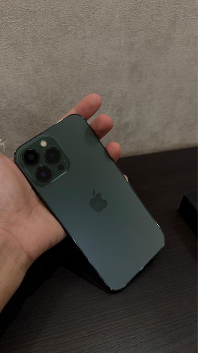 Продам Айфон 13 про Макс