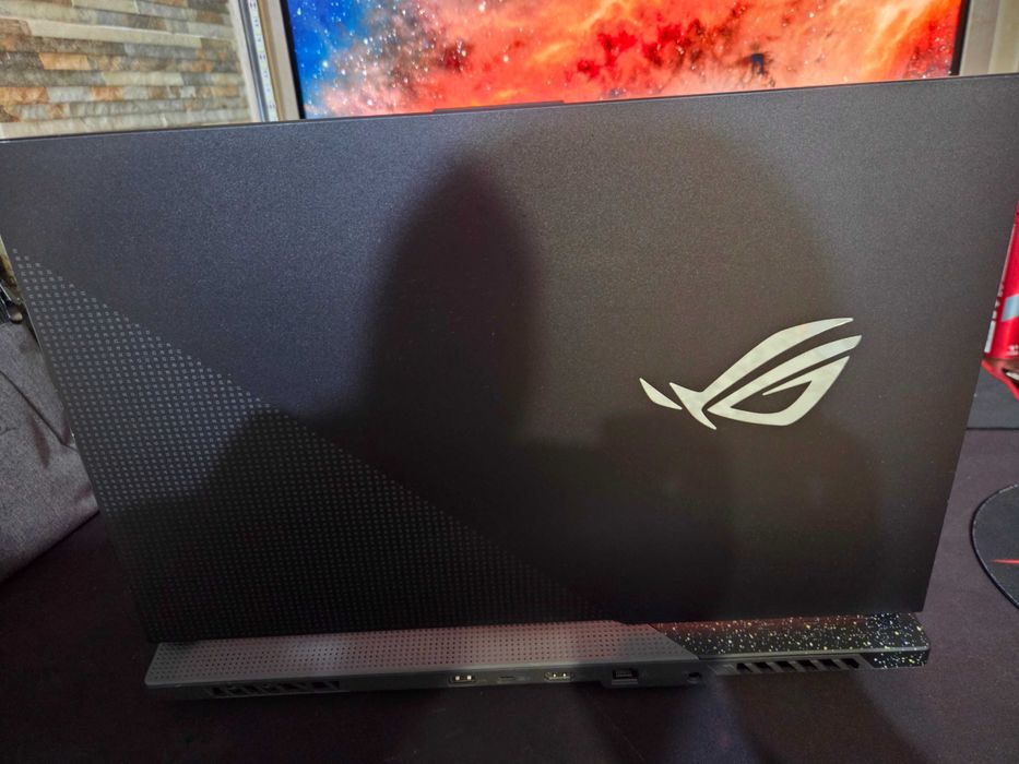 Asus Rog Strix G713