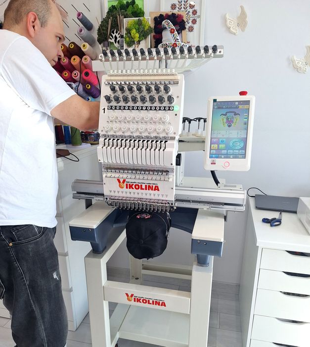 Професионална бродираща машина 15 Конечена with pro technology