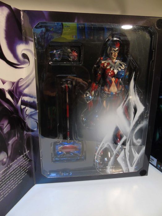 Figurina DC Joker si Harley Quinn PlayArtsKai/Nu neca/hot toys/mezco