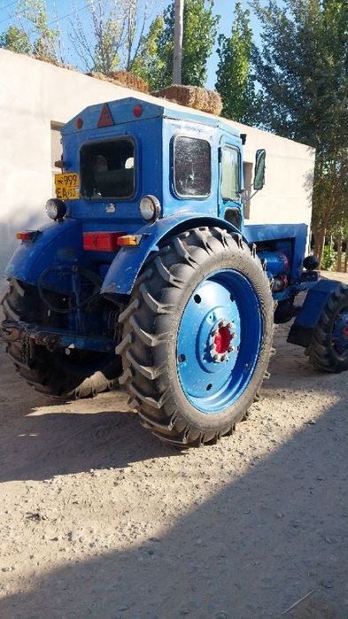 T-40 traktor sotiladi idial xolatda