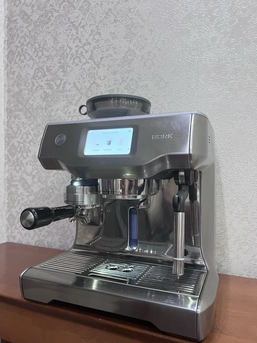 Кофемашина Bork C807