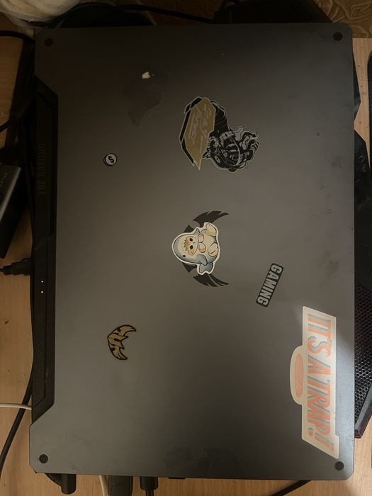 Продам игровы ноутубк