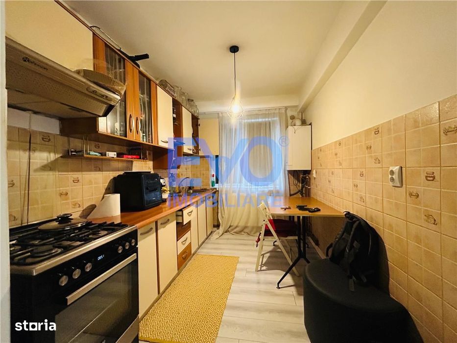 Apartament De Vanzare Cu 2 Camere, Podu Ros