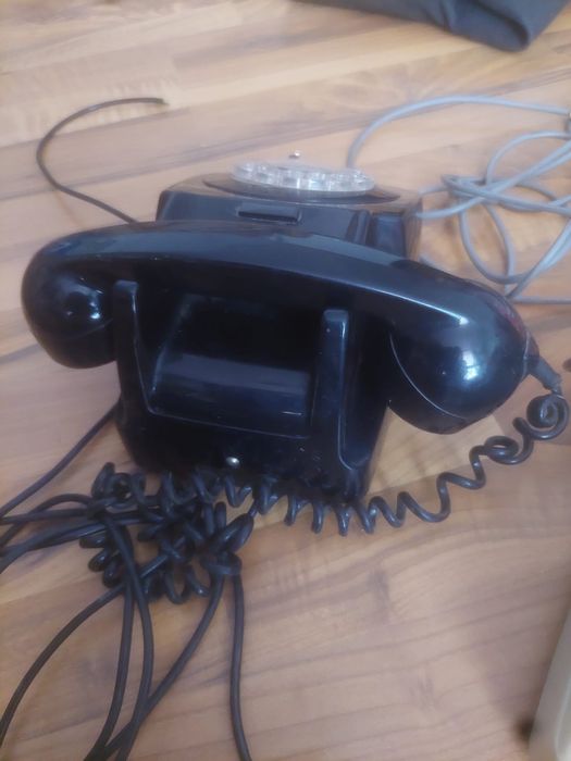 Telefon fix cu disc ,anii 1970 ,model vintage,vechi