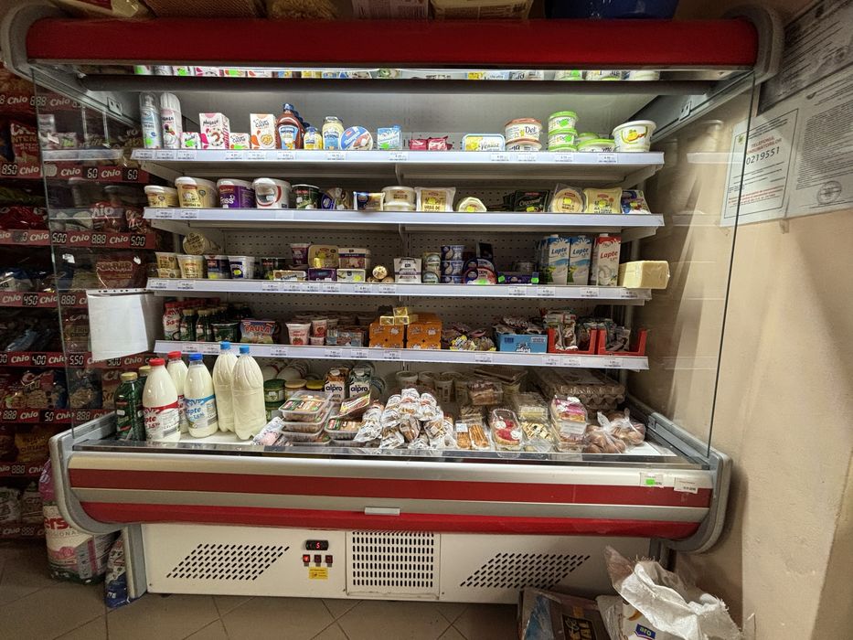 Vitrina frigorifica cu perdea de aer
