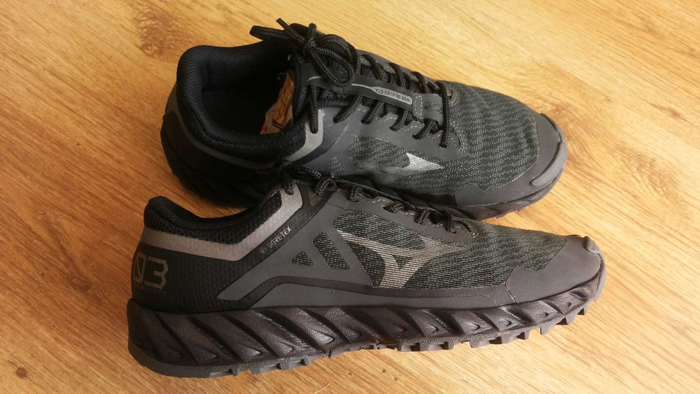 MIZUNO WAVE IBUKI 03 GORE-TEX размер EUR 37 / UK 4,5 Маратонки водонепромокаеми - 308