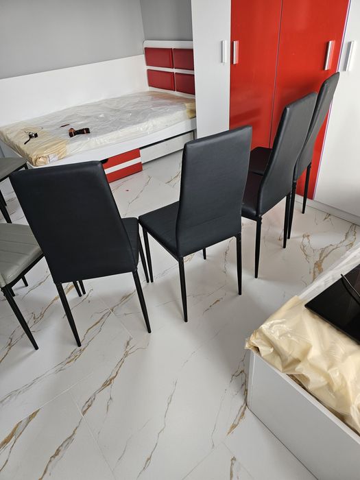 Нови кухненски столове