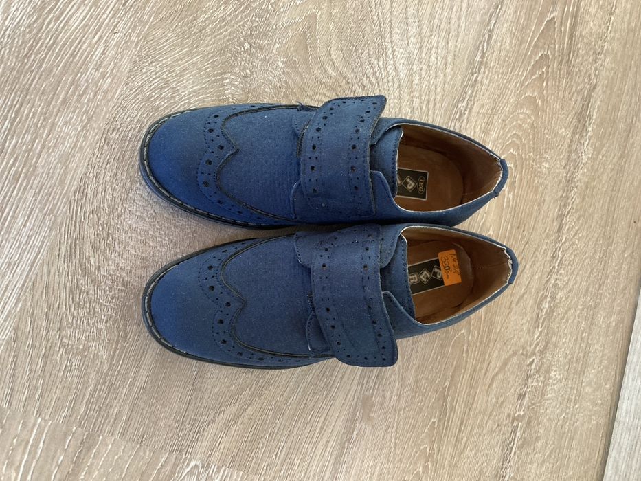 Естествен велур / детски обувки номер 28