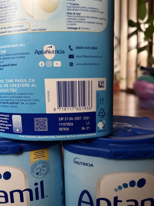Aptamil 3+.