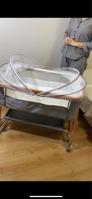 Продам кроватку новая